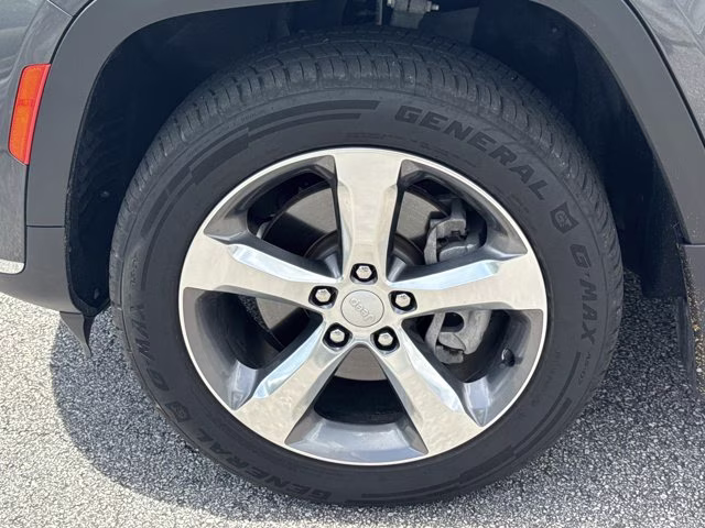 2021 Baltic Gray Metallic Clearcoat Jeep Grand Cherokee L Limited 4X4 SUV
