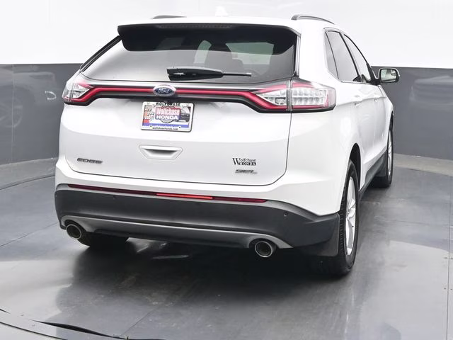 2018 Oxford White Ford Edge SEL FWD SUV