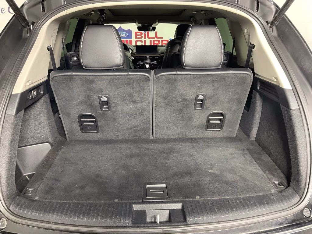 2022 Black Pearl Acura MDX Technology FWD SUV