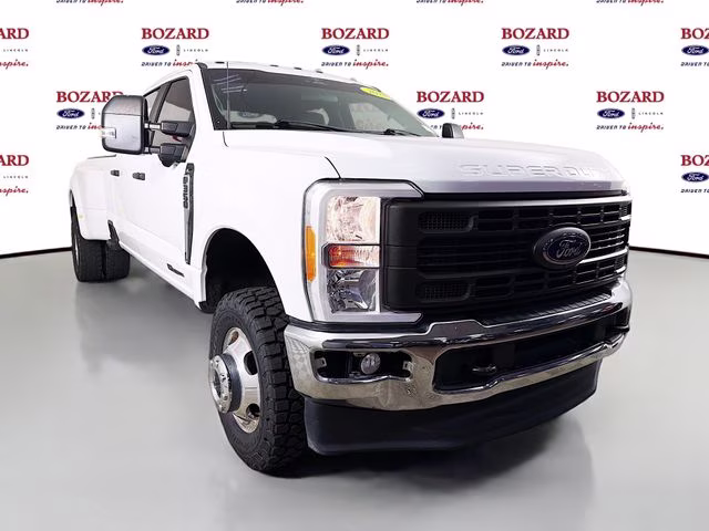 2023 Oxford White Ford Super Duty F-350 DRW XL 4X4 Truck