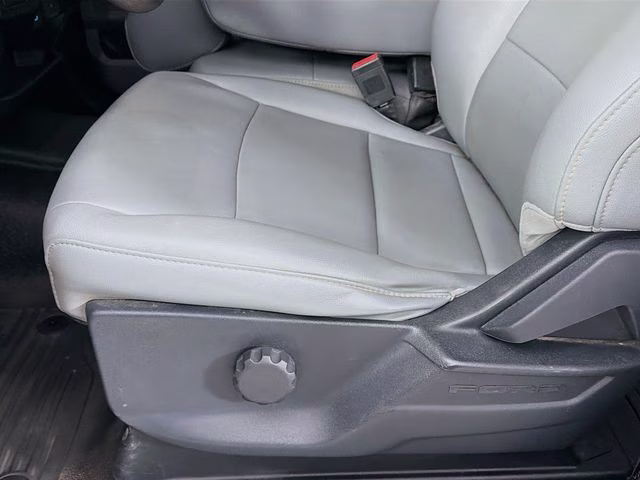 2023 Oxford White Ford Super Duty F-350 DRW XL 4X4 Truck