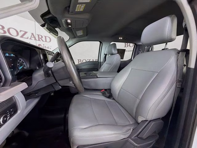 2023 Oxford White Ford Super Duty F-350 DRW XL 4X4 Truck