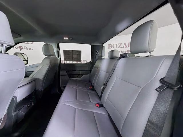2023 Oxford White Ford Super Duty F-350 DRW XL 4X4 Truck