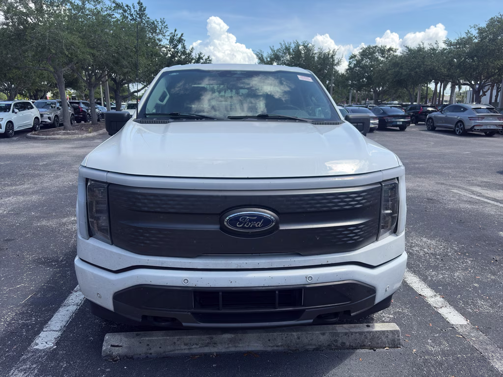 2023 Oxford White Ford F-150 Lightning XLT AWD Truck
