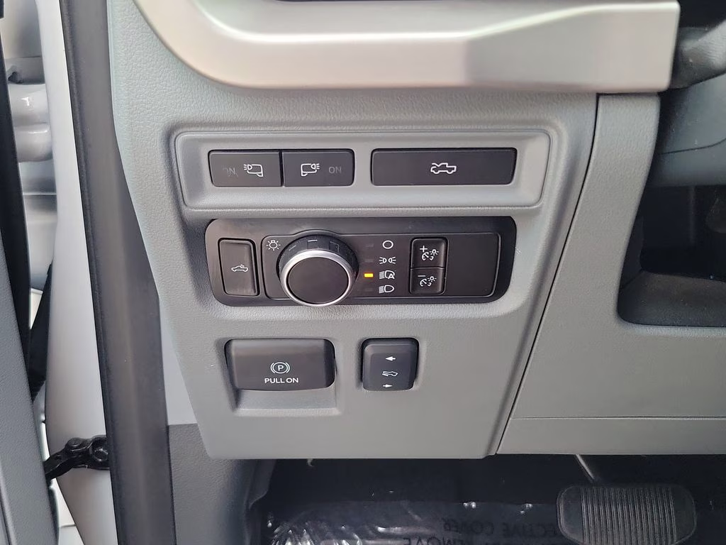 2023 Oxford White Ford F-150 Lightning XLT AWD Truck