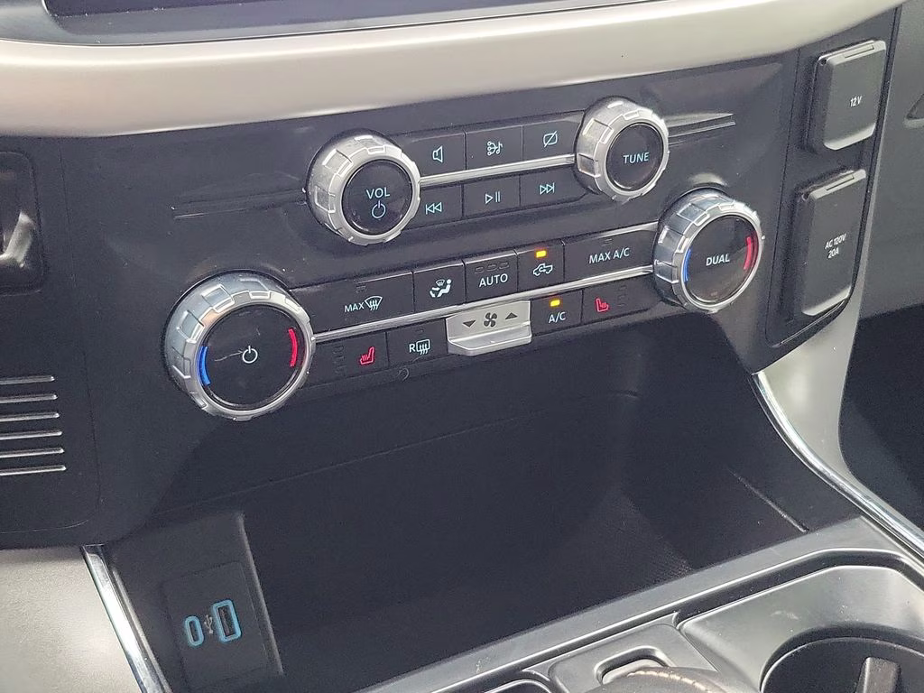 2023 Oxford White Ford F-150 Lightning XLT AWD Truck