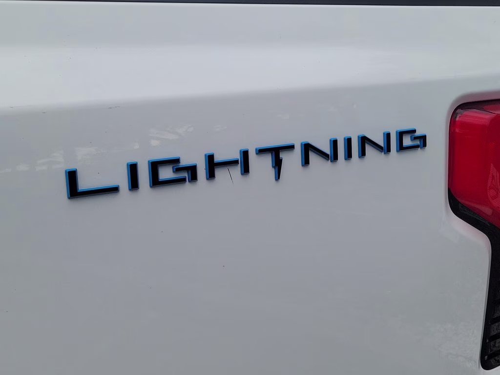 2023 Oxford White Ford F-150 Lightning XLT AWD Truck