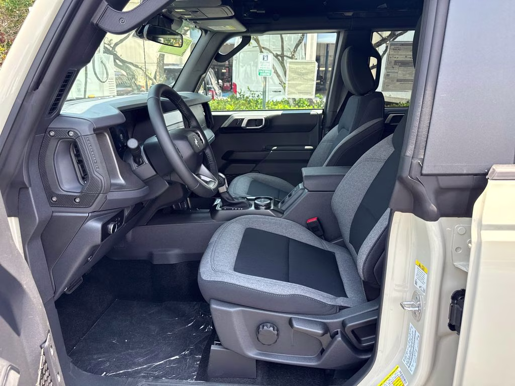 2026 Desert Sand Ford Bronco Big Bend 4X4 SUV
