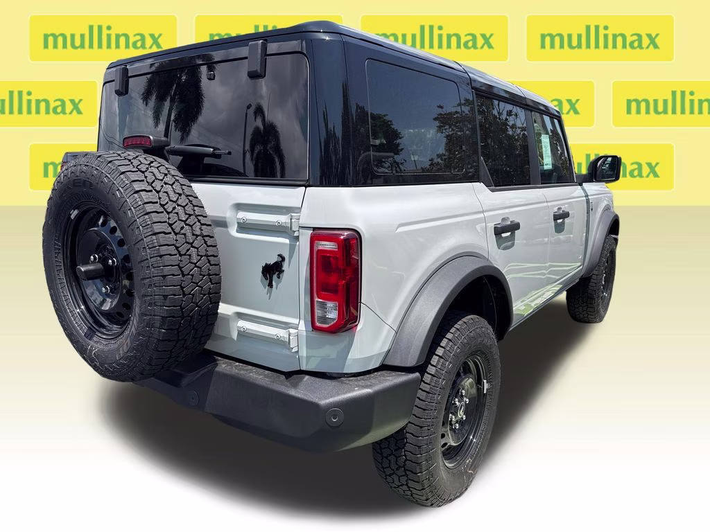 2026 Avalanche Gray Ford Bronco Big Bend 4X4 SUV