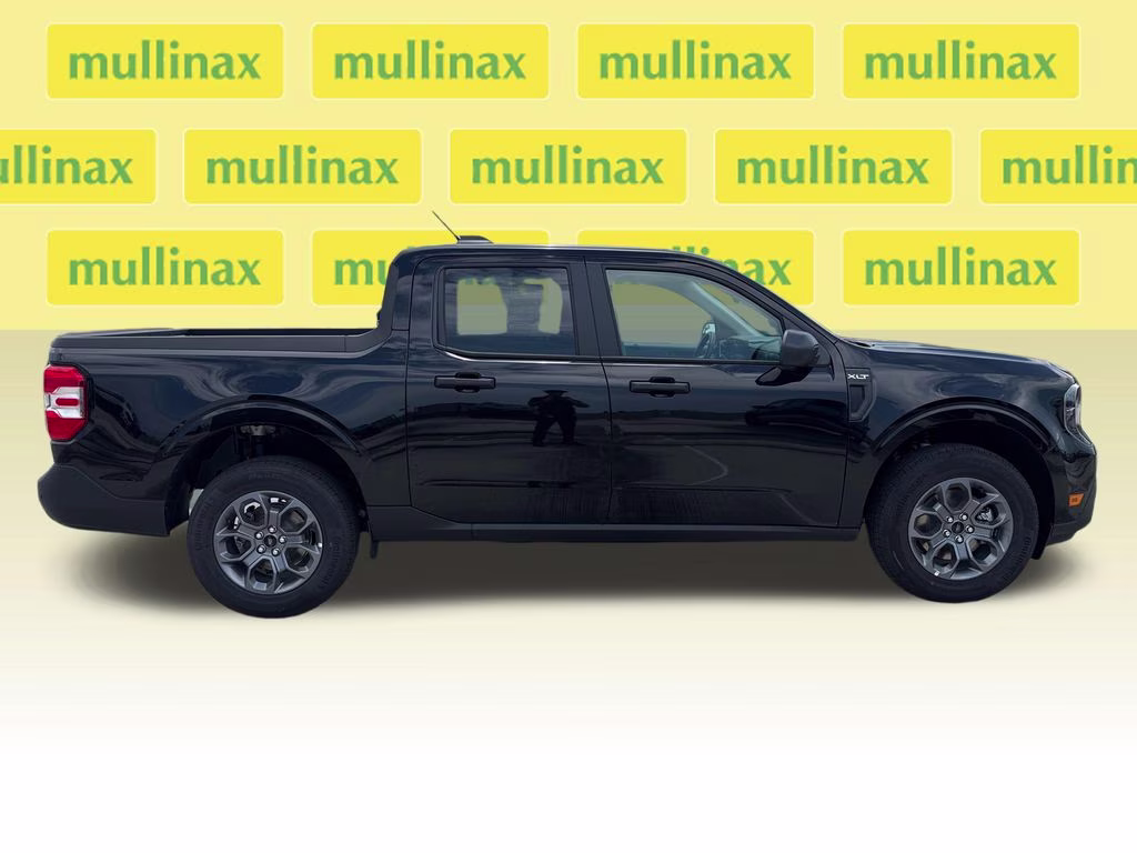 2026 Shadow Black Ford Maverick XLT FWD Truck