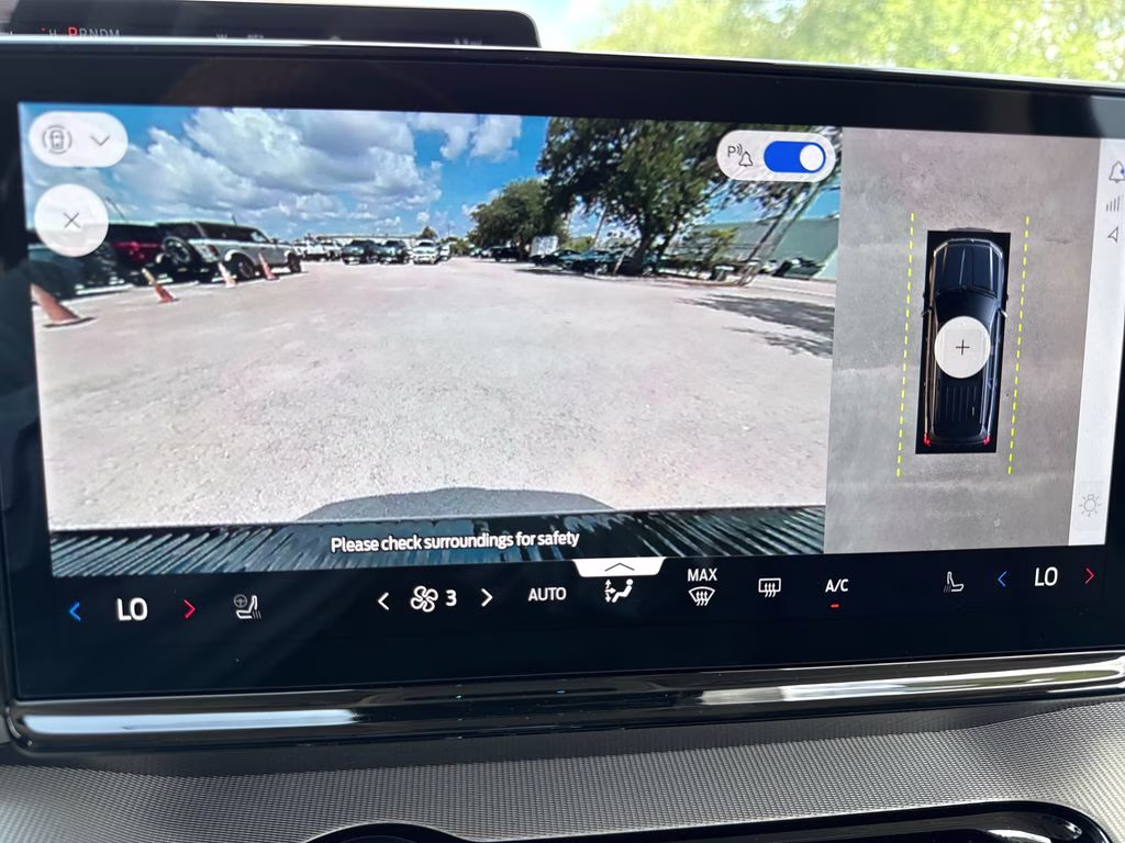 2026 Oxford White Ford Expedition Active RWD SUV