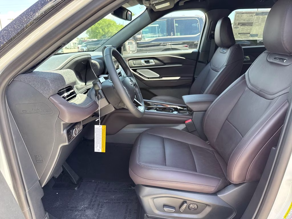 2026 Ford Explorer Platinum RWD SUV