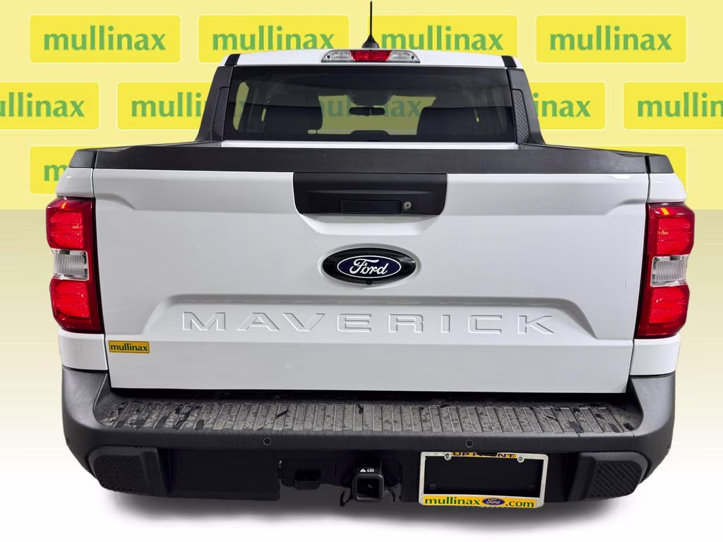 2026 Oxford White Ford Maverick XLT FWD Truck