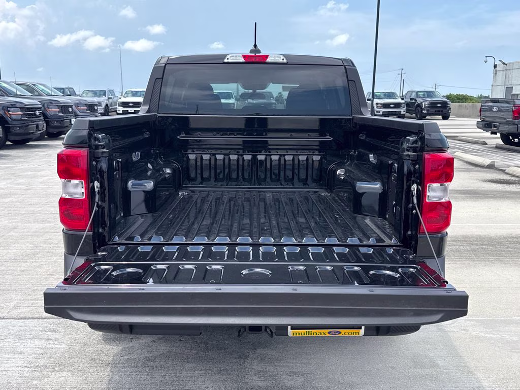 2026 Shadow Black Ford Maverick XLT FWD Truck