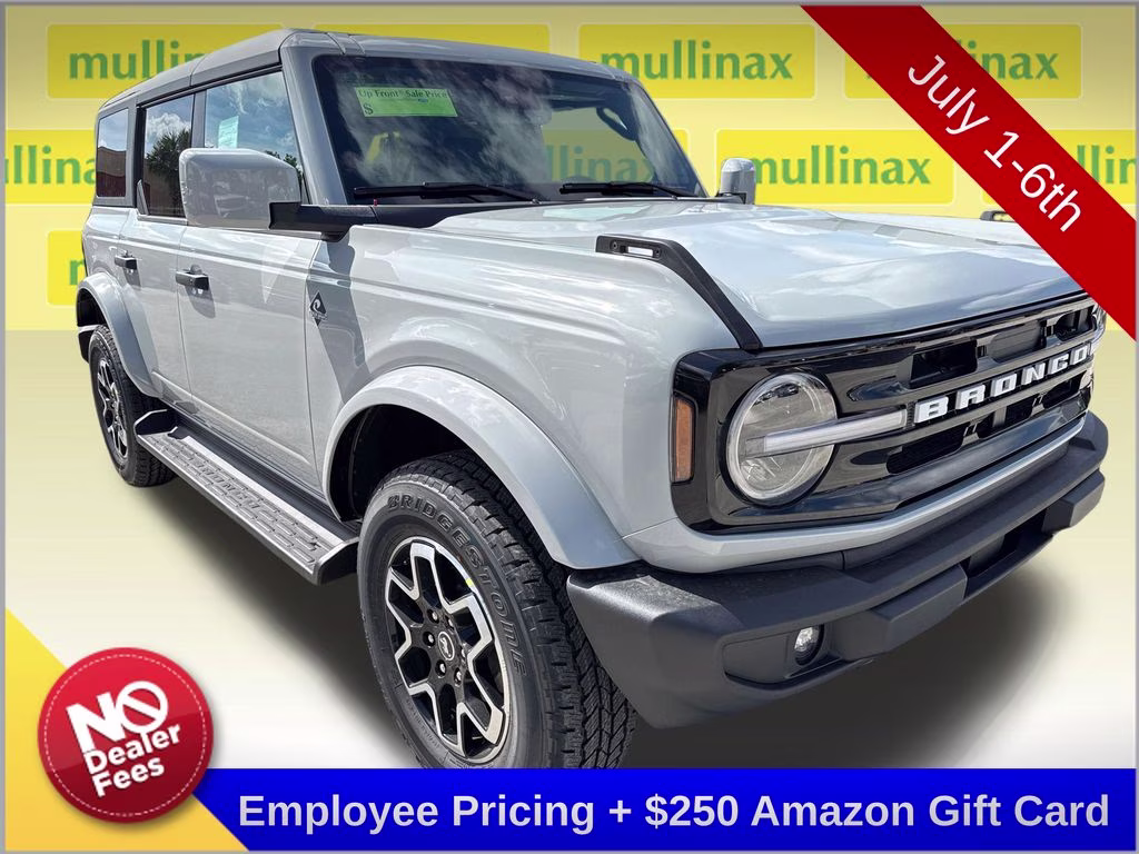 2026 Avalanche Gray Ford Bronco Outer Banks 4X4 SUV