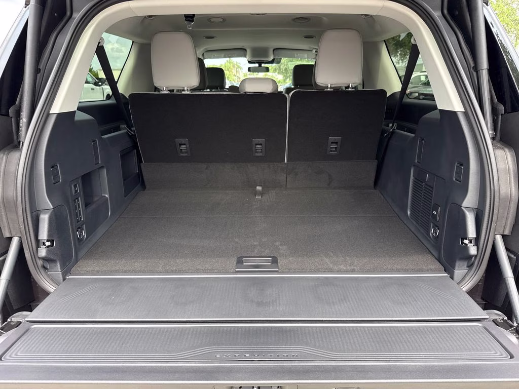 2026 Dark Matter Gray Metallic Ford Expedition Max Active RWD SUV