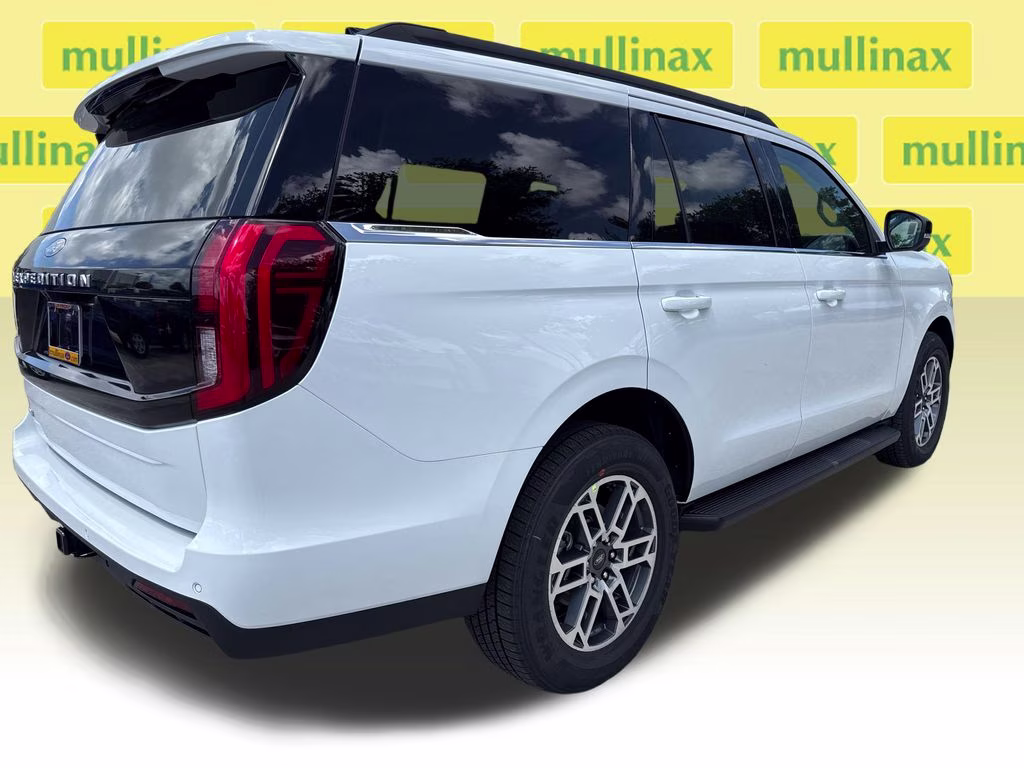 2026 Oxford White Ford Expedition Active RWD SUV