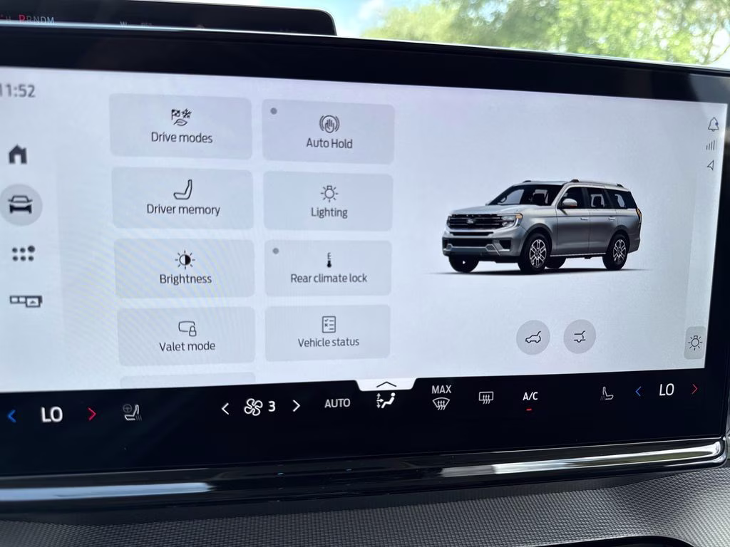 2026 Oxford White Ford Expedition Active RWD SUV