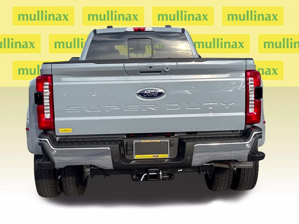 2026 Glacier Gray Metallic Tri-Coat Ford Super Duty F-450 DRW Lariat 4X4 Truck