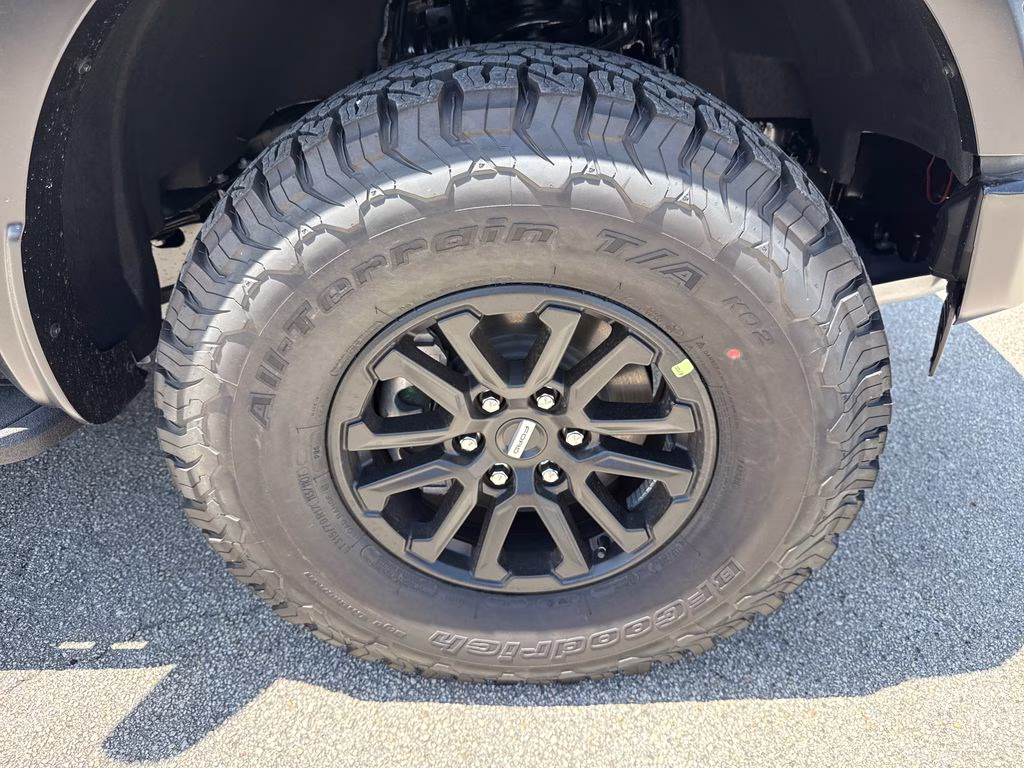 2026 Avalanche Ford F-150 Raptor 4X4 Truck