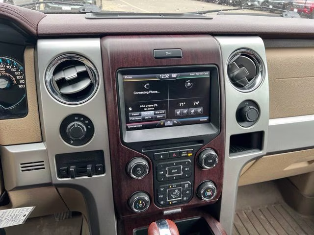 2013 Oxford White Ford F-150 King Ranch 4X4 Truck