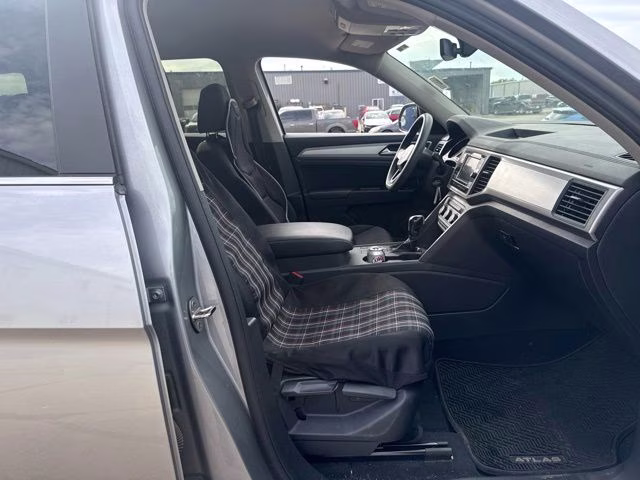 2021 Silver Volkswagen Atlas 2.0T S AWD SUV