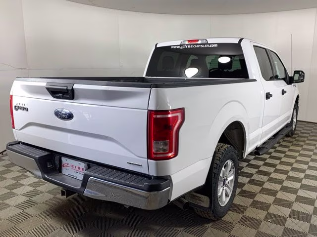 2016 Oxford White Ford F-150 XLT 4X4 Truck