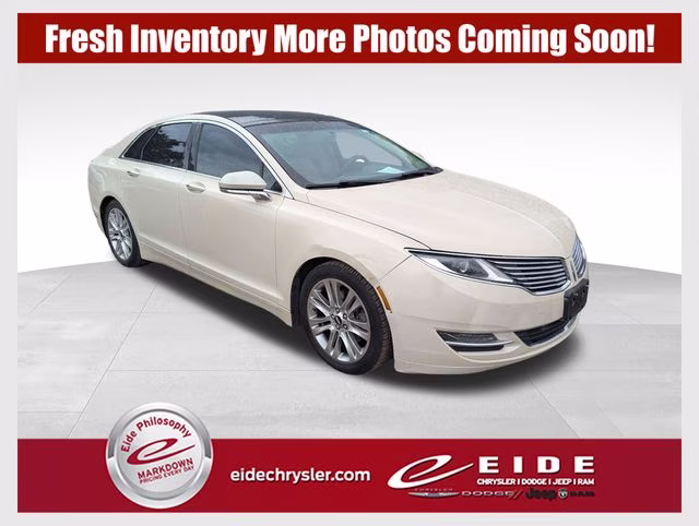 2016 Platinum Dune Metallic Tri-Coat Lincoln MKZ Reserve FWD Sedan