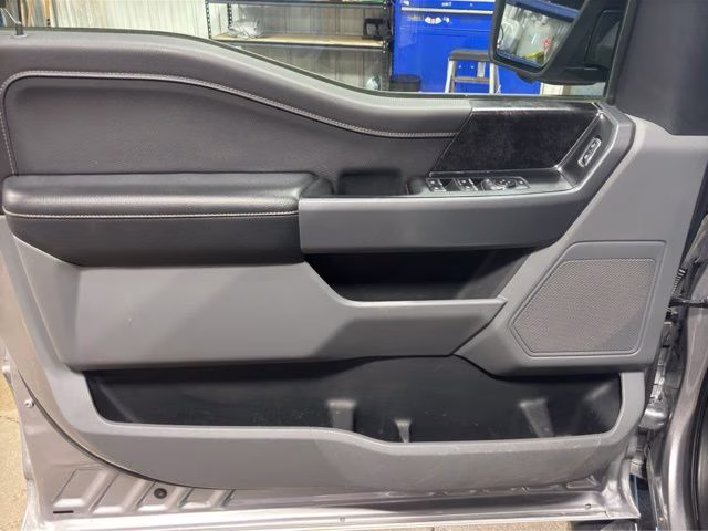 2022 Silver Metallic Ford F-150 XLT 4X4 Truck