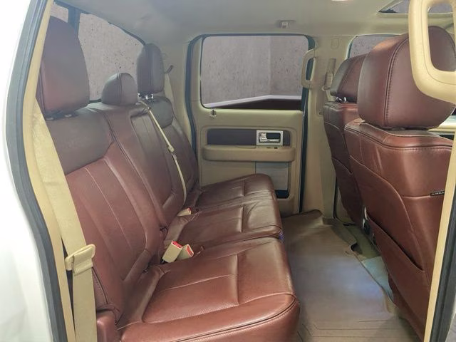 2013 Oxford White Ford F-150 King Ranch 4X4 Truck