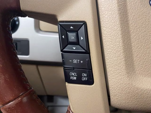 2013 Oxford White Ford F-150 King Ranch 4X4 Truck