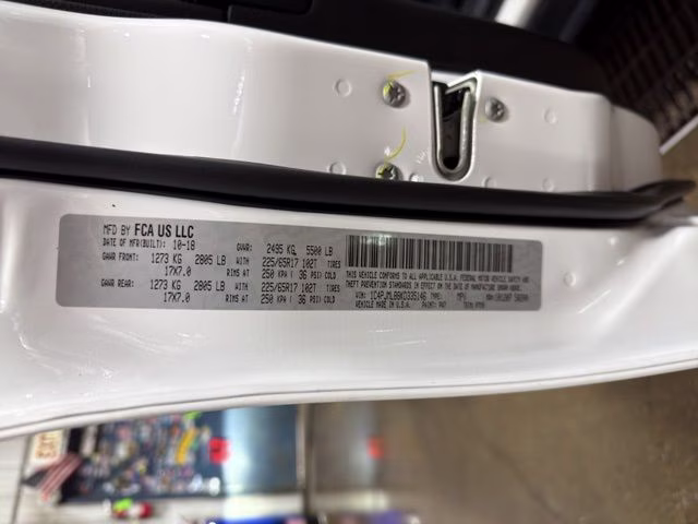 2019 Bright White Clearcoat Jeep Cherokee Latitude Plus 4X4 SUV
