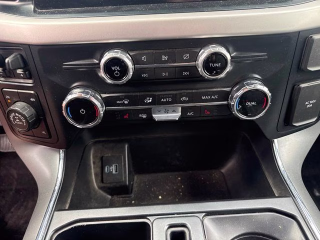 2022 Silver Ford F-150 XLT 4X4 Truck