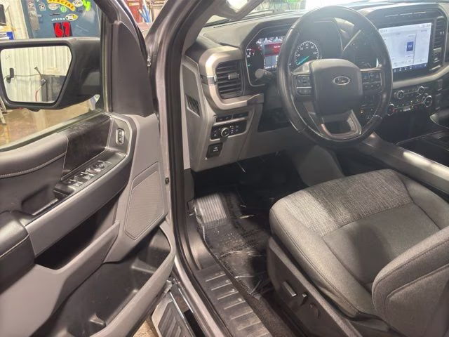 2022 Silver Metallic Ford F-150 XLT 4X4 Truck