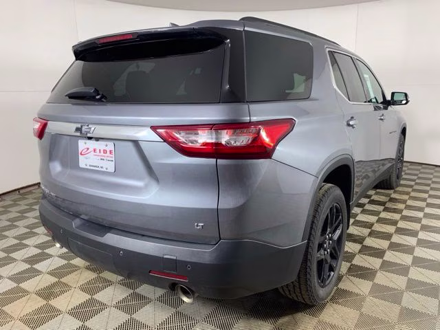 2020 Satin Steel Metallic Chevrolet Traverse LT AWD SUV