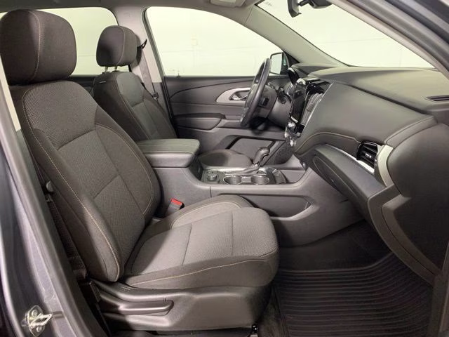 2020 Satin Steel Metallic Chevrolet Traverse LT AWD SUV