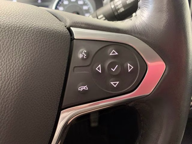 2020 Satin Steel Metallic Chevrolet Traverse LT AWD SUV