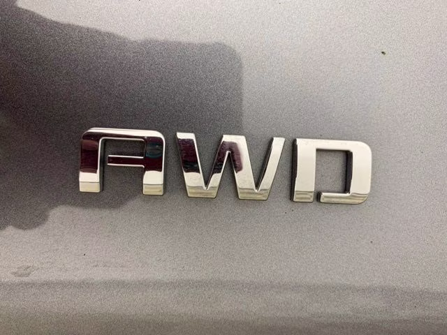 2020 Satin Steel Metallic Chevrolet Traverse LT AWD SUV
