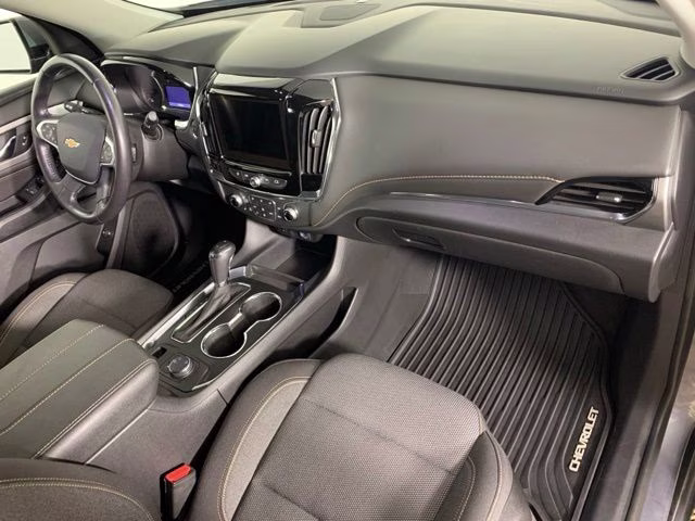 2020 Satin Steel Metallic Chevrolet Traverse LT AWD SUV