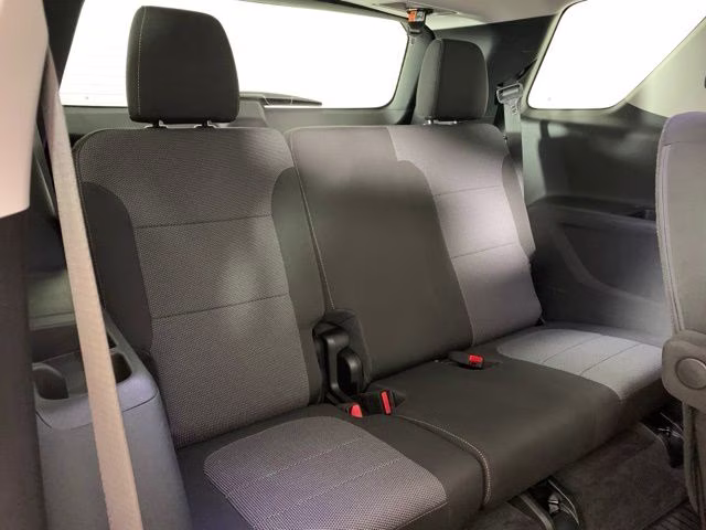 2020 Satin Steel Metallic Chevrolet Traverse LT AWD SUV