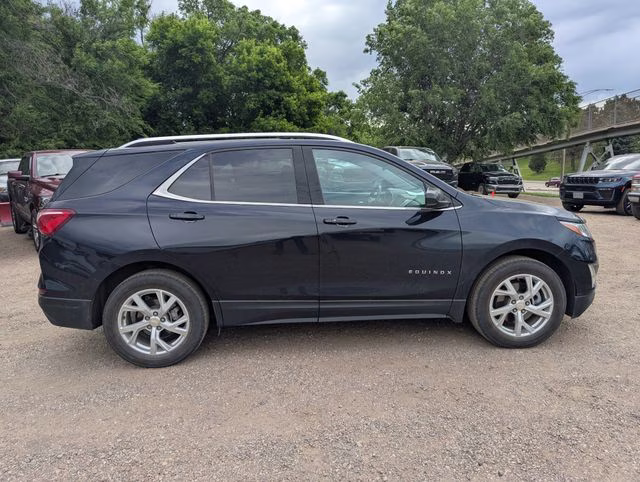 2020 Midnight Blue Metallic Chevrolet Equinox LT AWD SUV