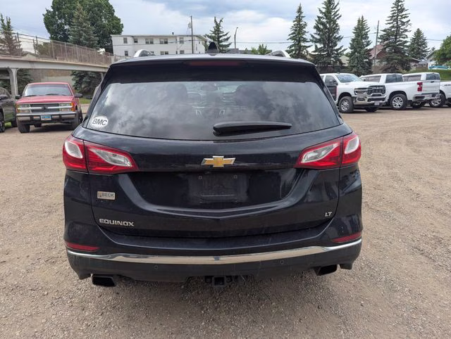 2020 Midnight Blue Metallic Chevrolet Equinox LT AWD SUV