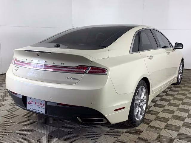 2016 Platinum Dune Metallic Tri-Coat Lincoln MKZ Reserve FWD Sedan