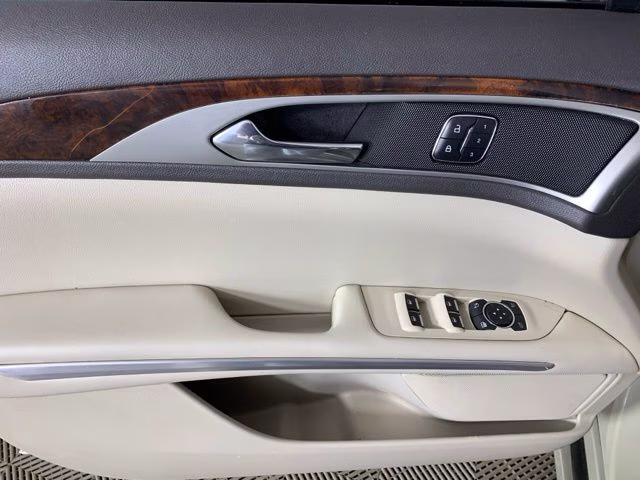 2016 Platinum Dune Metallic Tri-Coat Lincoln MKZ Reserve FWD Sedan