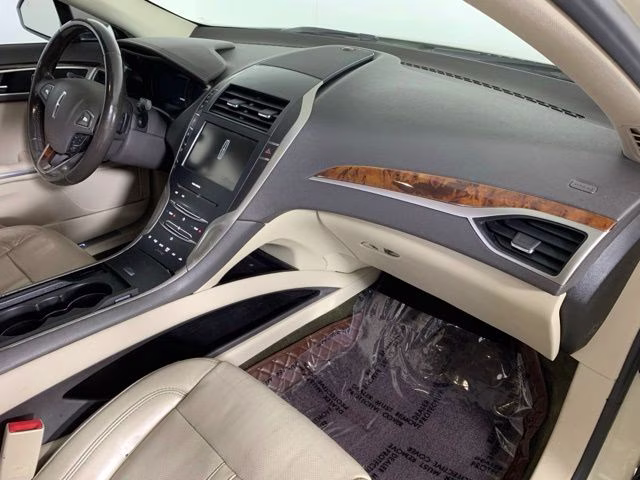 2016 Platinum Dune Metallic Tri-Coat Lincoln MKZ Reserve FWD Sedan