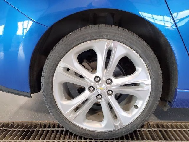 2017 Kinetic Blue Metallic Chevrolet Cruze Premier FWD Sedan
