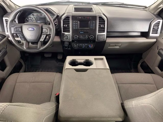2016 Oxford White Ford F-150 XLT 4X4 Truck
