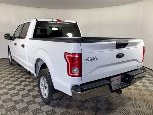 2016 Oxford White Ford F-150 XLT 4X4 Truck