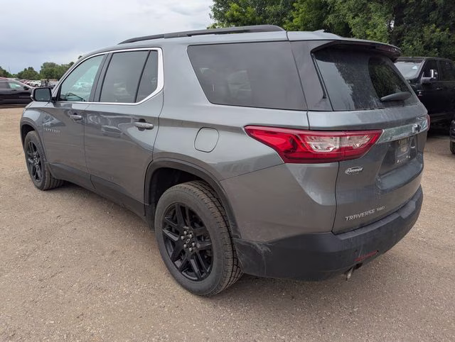 2020 Satin Steel Metallic Chevrolet Traverse LT AWD SUV