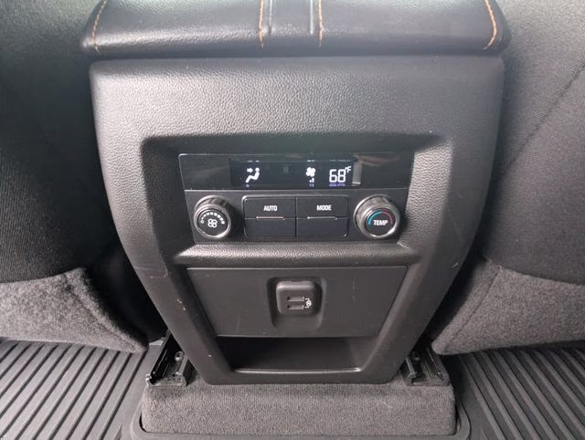 2020 Satin Steel Metallic Chevrolet Traverse LT AWD SUV